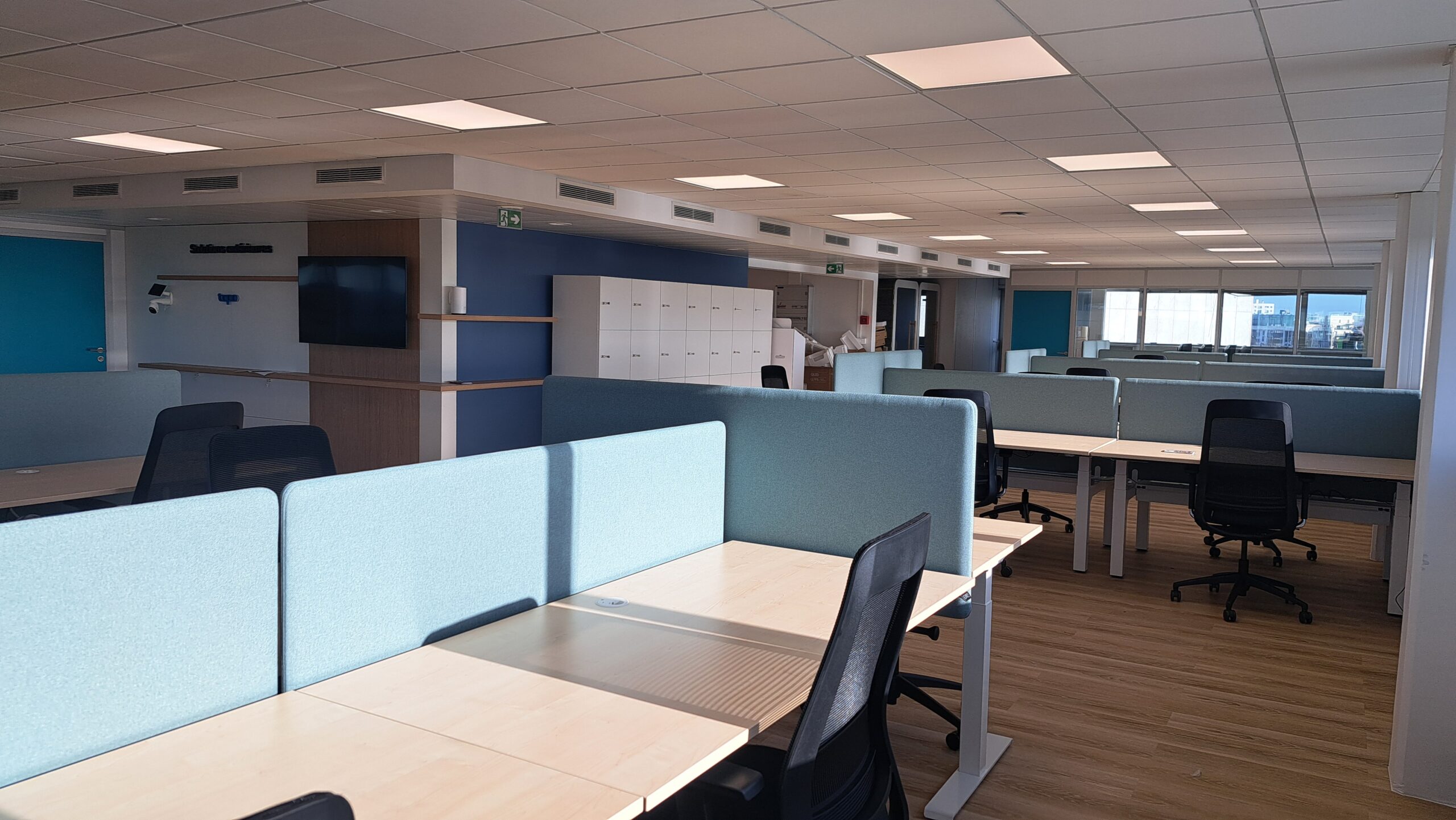 fourniture et installation de mobilier de bureau ile de france ertec